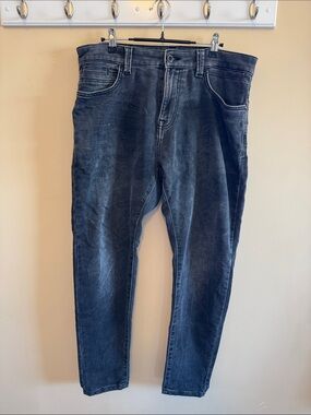 Zara Men's Slim Straight Jeans in Washed Black-Gray